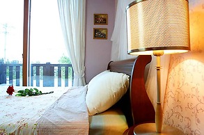 Mari Sea Ever Pension