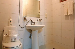 Mari Sea Ever Pension