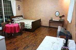 Mari Sea Ever Pension