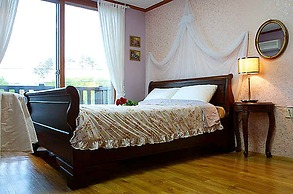 Mari Sea Ever Pension