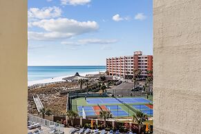 Inlet Reef 402 2 Bedroom Condo by RedAwning