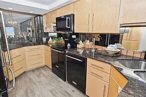 Inlet Reef 402 2 Bedroom Condo by RedAwning