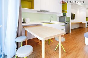 LinkNest Seaview Apartment