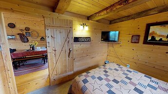 Mountain Ranch Cabin Stunning