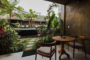 Purana Suite Ubud