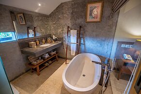 Purana Suite Ubud