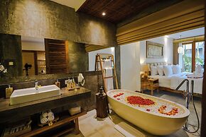 Purana Suite Ubud