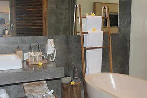 Purana Suite Ubud