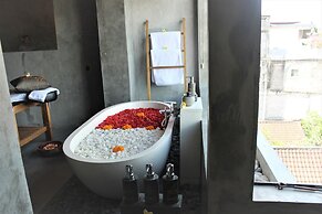 Purana Suite Ubud