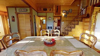 Cozy Mountain AfriCabin