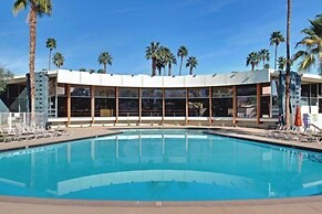 Mid-century Pad - Ocotillo Lodge 1 Bedroom Condo by RedAwning