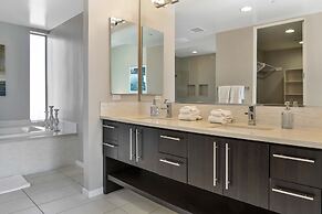 Modern Living 3 Bedroom Home by RedAwning