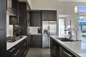 Modern Living 3 Bedroom Home by RedAwning