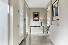 Modern Living 3 Bedroom Home by RedAwning