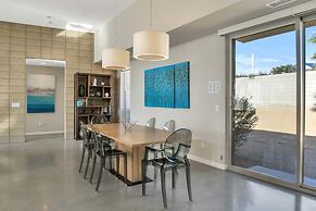 Modern Living 3 Bedroom Home by RedAwning