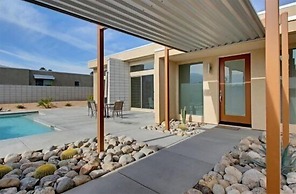 Modern Living 3 Bedroom Home by RedAwning