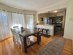 Comfortable Lucky Home, Minutes Away to The Columbia River Gorge by Re