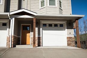 Private Reserve 3 Bedroom Townhouse by RedAwning