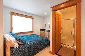 Private Reserve 3 Bedroom Townhouse by RedAwning