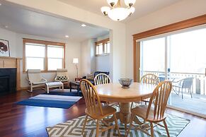 Private Reserve 3 Bedroom Townhouse by RedAwning