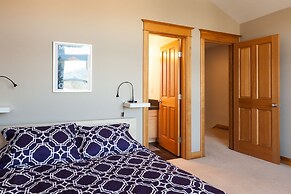 Private Reserve 3 Bedroom Townhouse by RedAwning