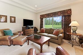 #5 At Broken Top 2 Bedroom Villa by RedAwning