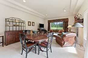 #5 At Broken Top 2 Bedroom Villa by RedAwning