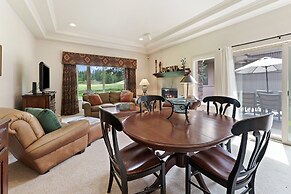 #5 At Broken Top 2 Bedroom Villa by RedAwning