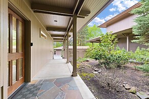 #5 At Broken Top 2 Bedroom Villa by RedAwning