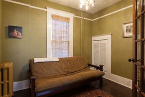 Cascade Chic 3 Bedroom Home by RedAwning