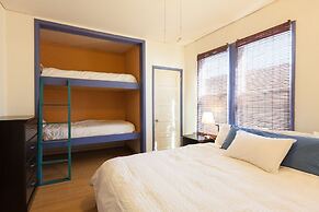 Heartbreak Pet and Family-Friendly Hood River Home by RedAwning