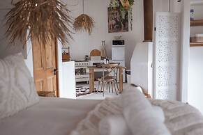 Buff & Fellow Eco Cabins