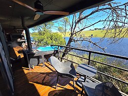 Buff & Fellow Eco Cabins