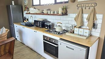 Buff & Fellow Eco Cabins