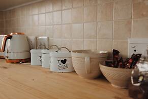 Buff & Fellow Eco Cabins