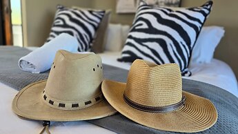 Buff & Fellow Eco Cabins