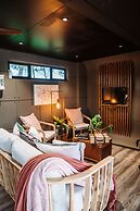 Buff & Fellow Eco Cabins