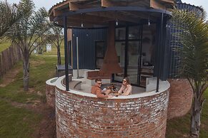 Buff & Fellow Eco Cabins