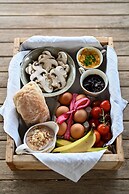 Buff & Fellow Eco Cabins