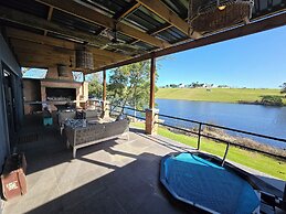 Buff & Fellow Eco Cabins