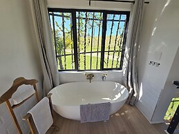 Buff & Fellow Eco Cabins