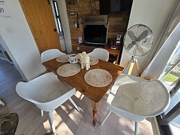 Buff & Fellow Eco Cabins