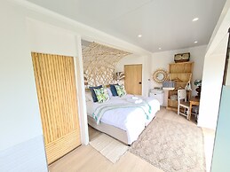 Buff & Fellow Eco Cabins