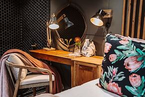 Buff & Fellow Eco Cabins