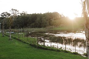 Buff & Fellow Eco Cabins