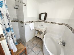 Buff & Fellow Eco Cabins