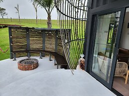 Buff & Fellow Eco Cabins