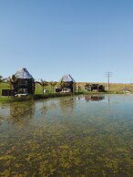 Buff & Fellow Eco Cabins