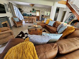 Buff & Fellow Eco Cabins