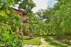 Heaven in Satin Woods Rekawa